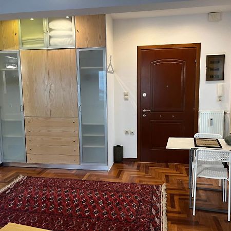 Chita'S Downtown Apartment يانينة المظهر الخارجي الصورة